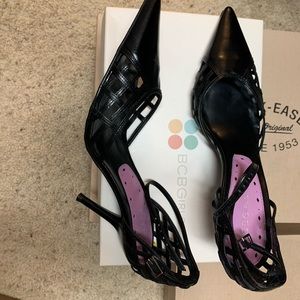 BCBGgirls pump
